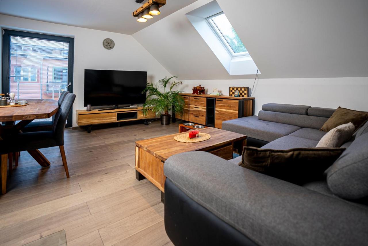 Apartmany V Podzamci Наход Экстерьер фото