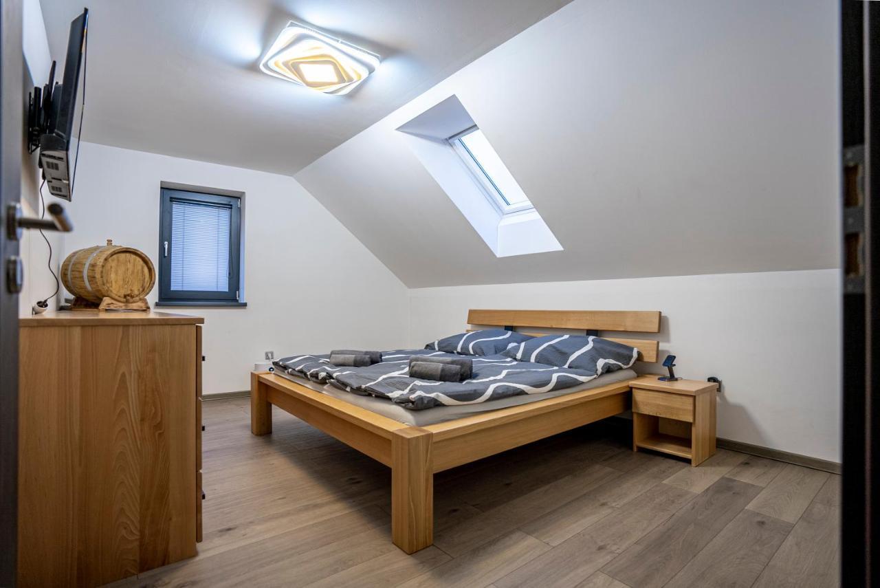 Apartmany V Podzamci Наход Экстерьер фото