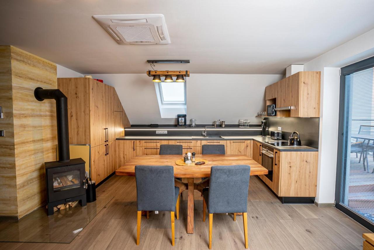 Apartmany V Podzamci Наход Экстерьер фото