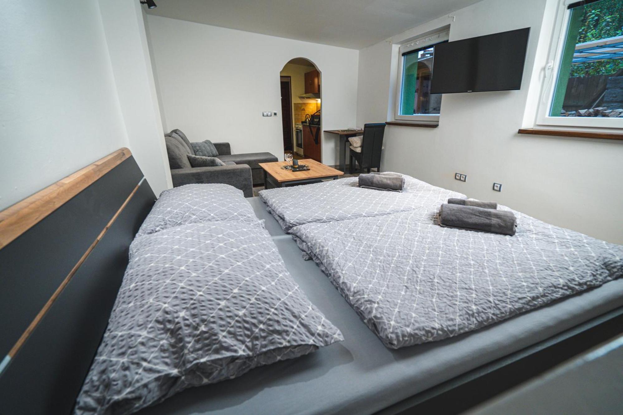 Apartmany V Podzamci Наход Экстерьер фото